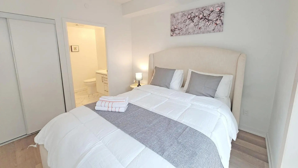 Lovely 3 bedrooms in University of Toronto