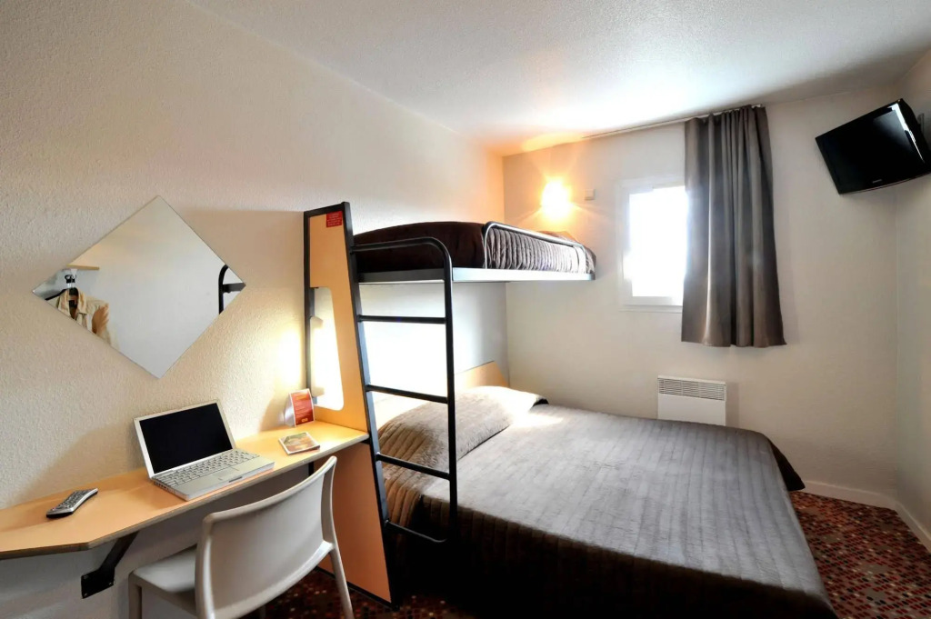 Welcomotel Coignières