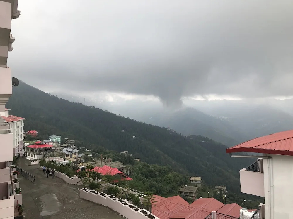 Spangle Heights - Shimla, Suites & Residences