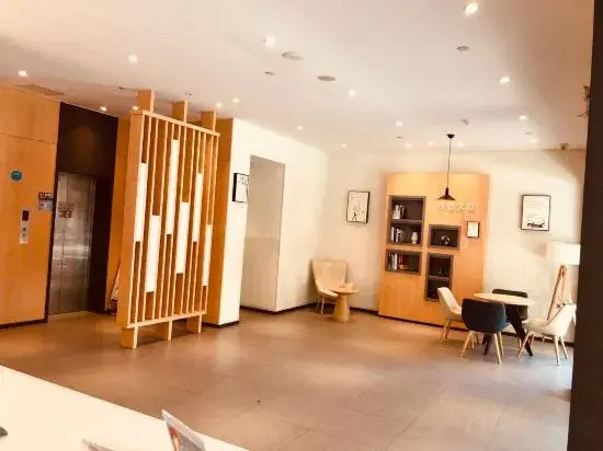 Hanting Hotel Jiashan Tingqiao Road
