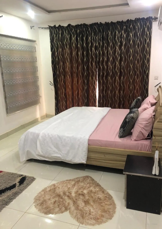 Entire serviced Two bedroom house Abuja - Six Stars apartment