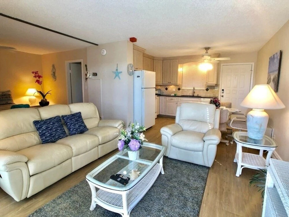 Garrett's Bonita Beach & Tennis Condo 1 Bedroom Condo by Redawning