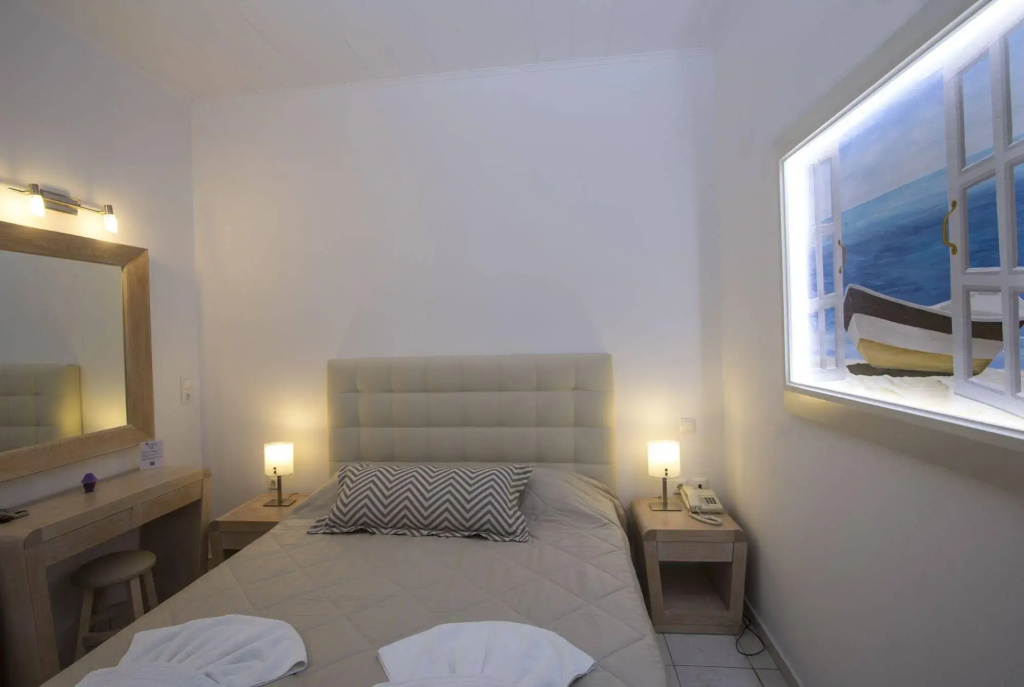 Erato Apartments