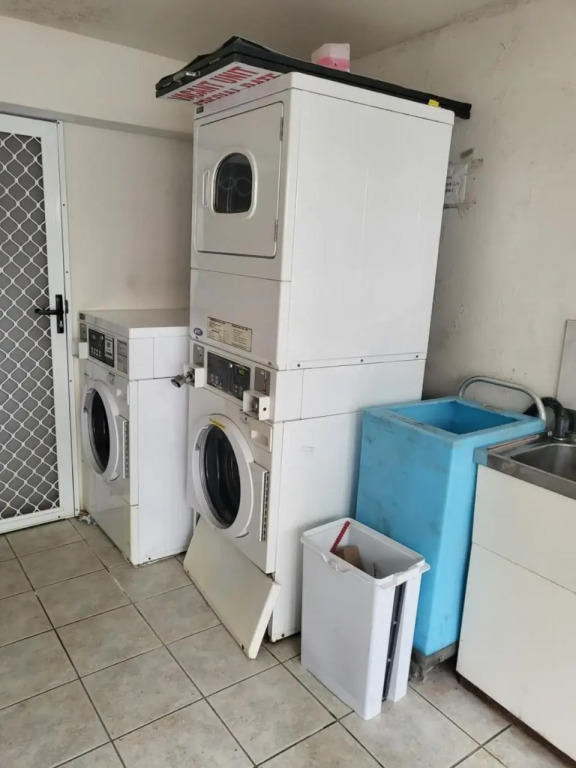Sunset Court Holiday Apartments