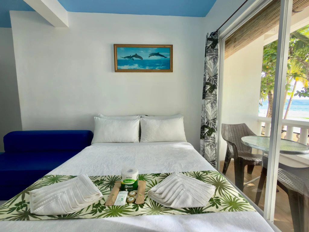 White House Beach Resort