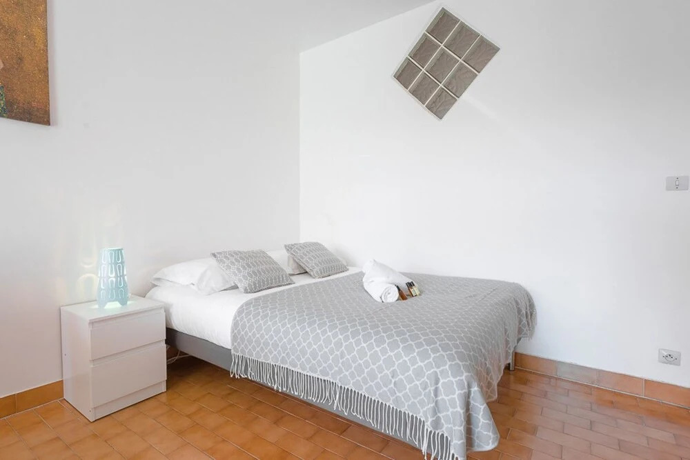 Charming studio close to the train station