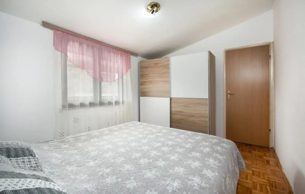 Nice Home in Valtura With Wifi, Outdoor Swimming Pool and 4 Bedrooms