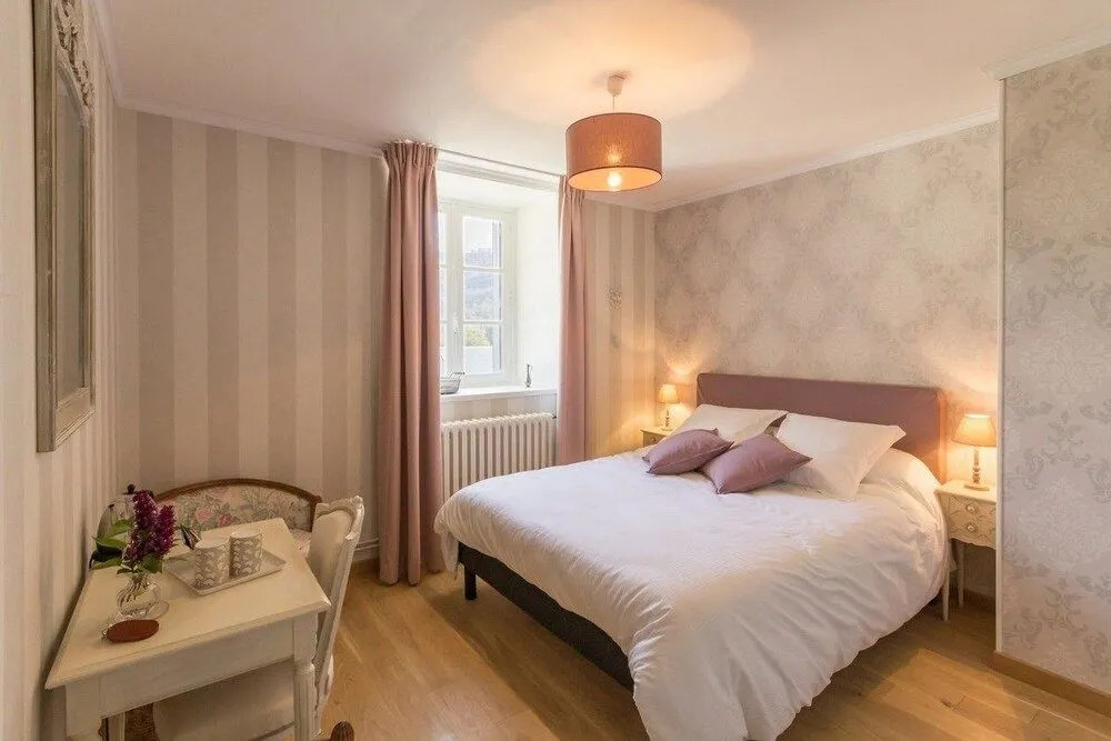 Le Manoir de Placy - Chambres dHôtes