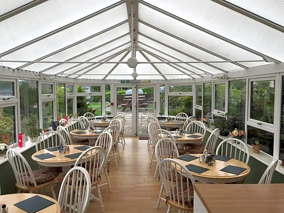 The Mariner Hotel