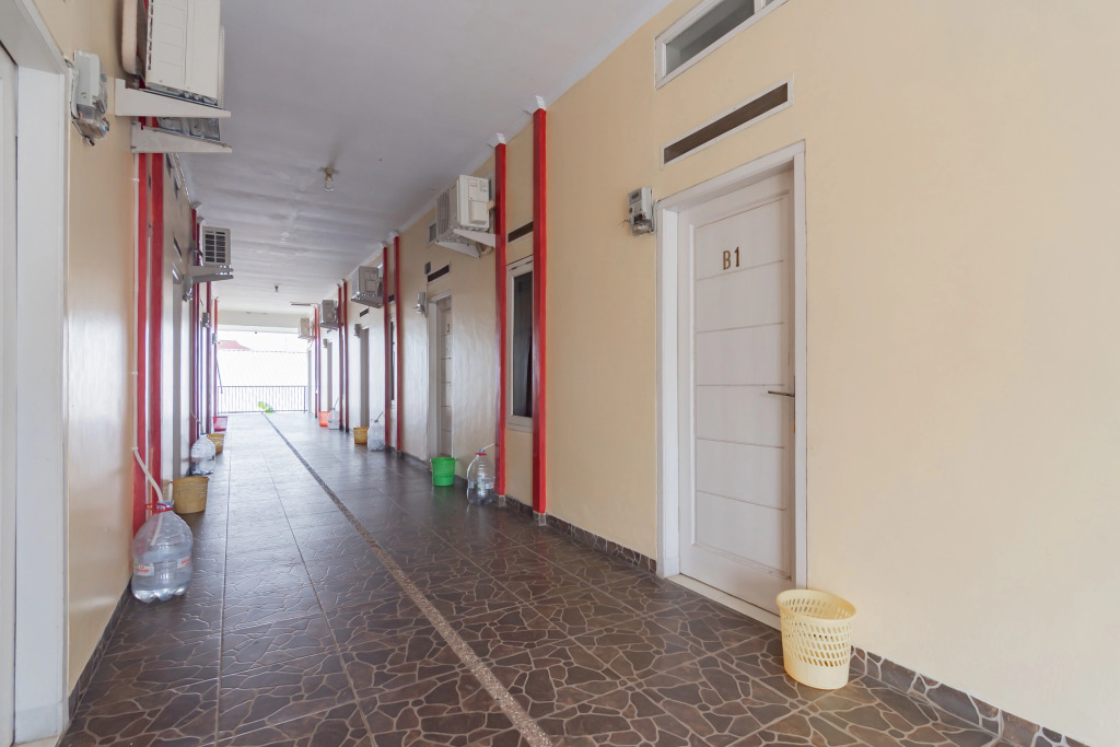 RedDoorz Syariah Near Tugu Pandanwangi Cianjur