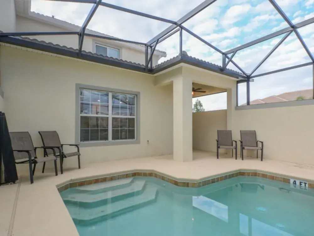 5 Bedroom Townhouse at Storey Lake 66543 by RedAwning