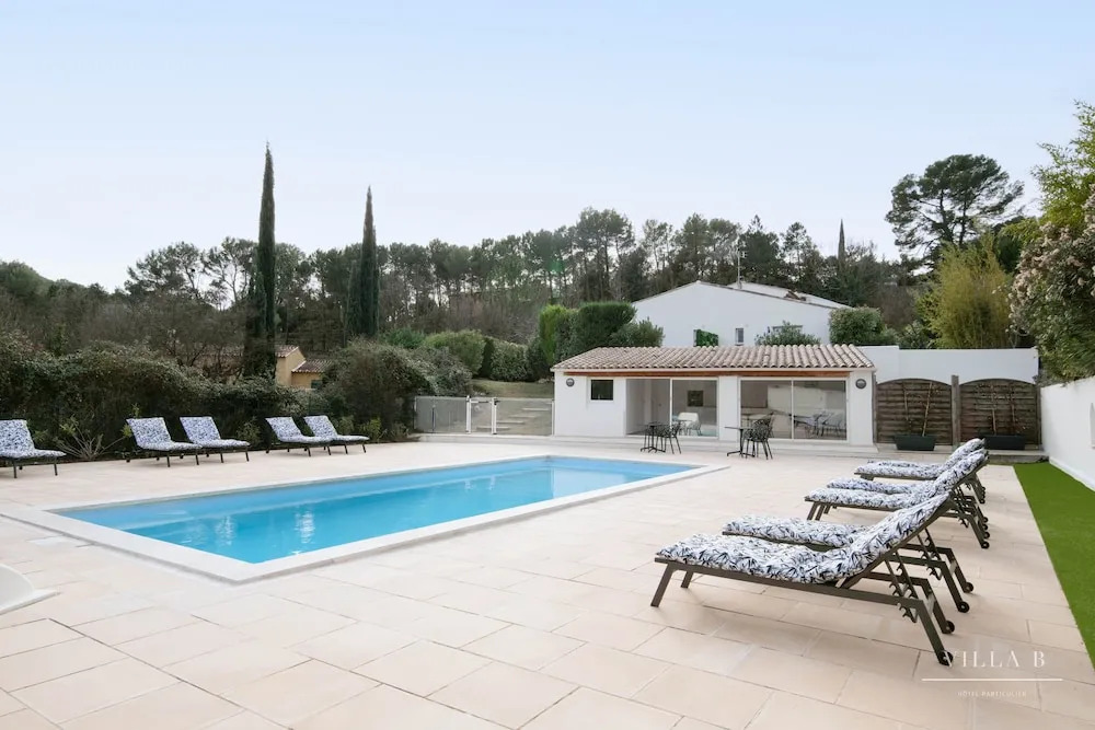 Villa B