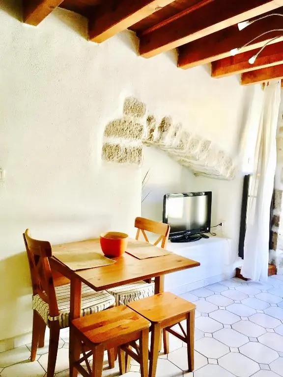 Ruoms Petite Maison 3* centre-village