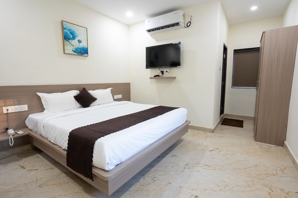 Hotel V Grand