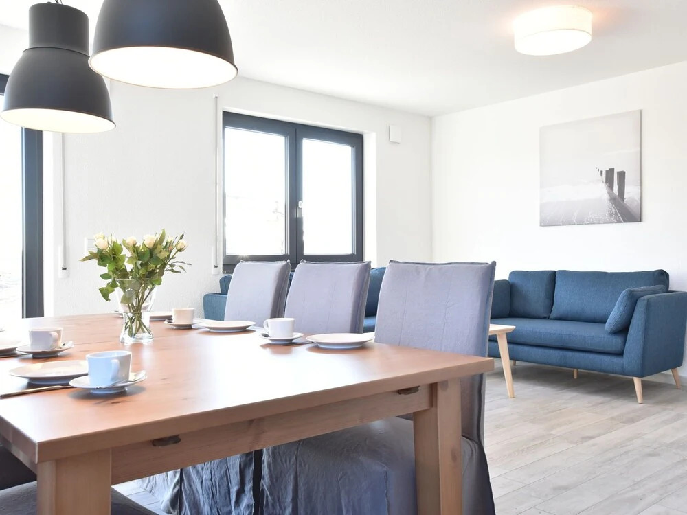 Beautiful Holiday Home in Kühlungsborn Near Sea