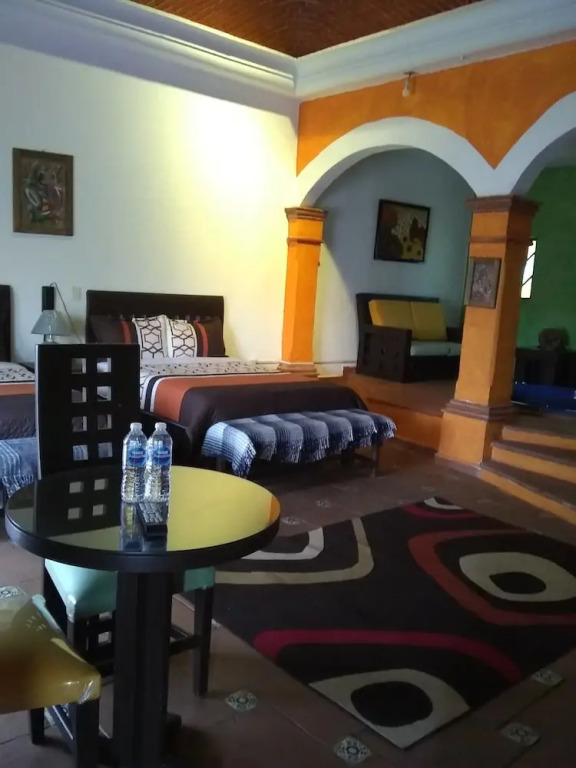 Hotel La Escondida