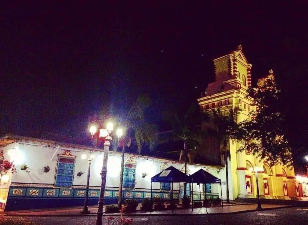 Hotel Bahia Guatape