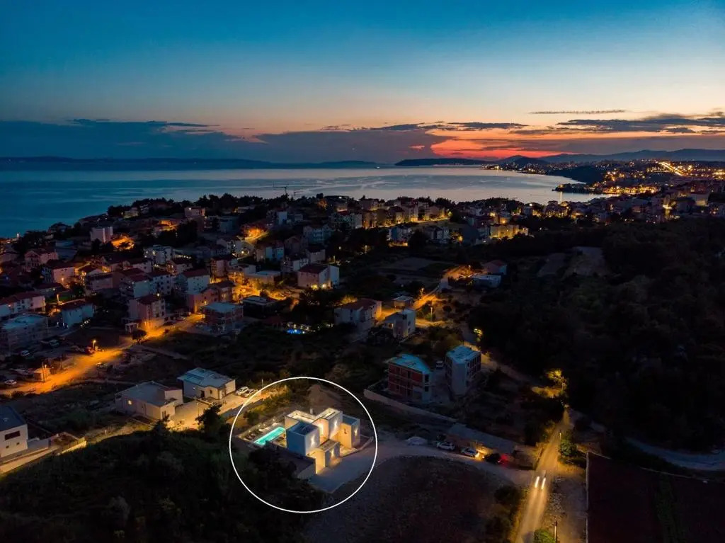 Villa Praska with private 28,5 sqm pool, 3 en-suite bedrooms, Sauna, 1km to Beach