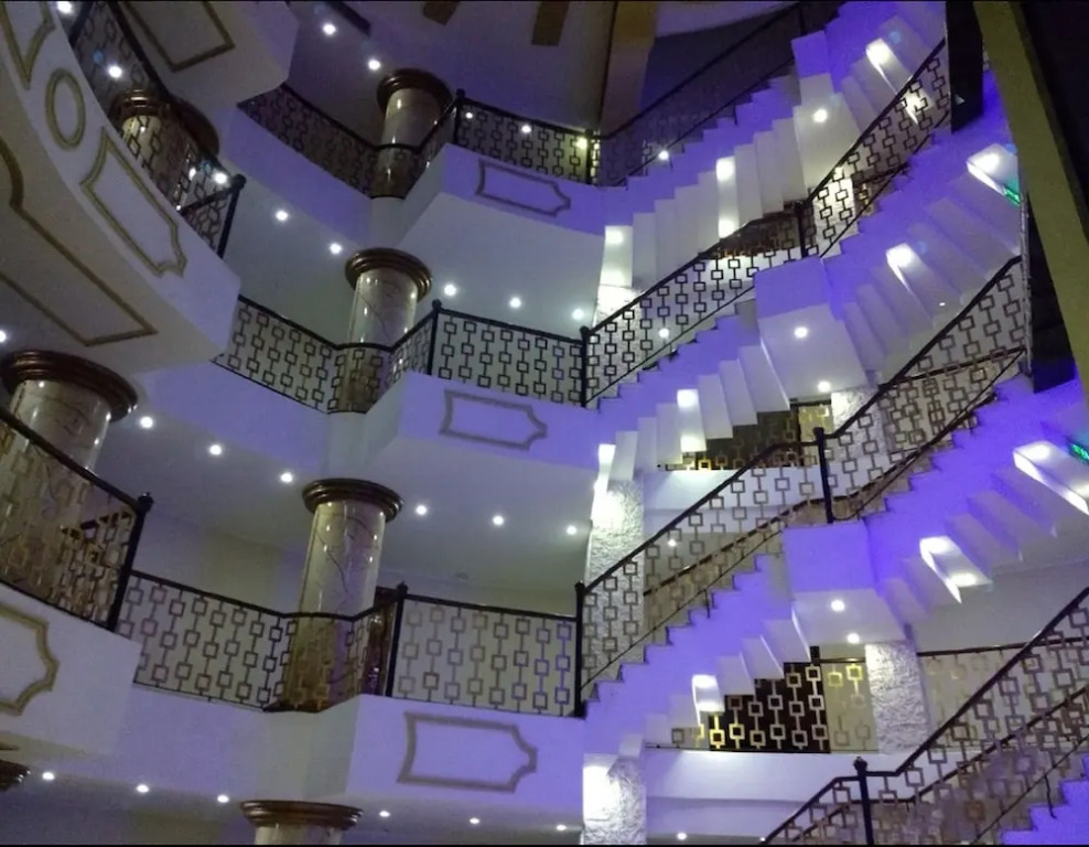 Al Mansour Palace