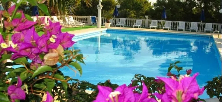 RESIDENCE EMARINE con SERVIZIO SPIAGGIA INCLUSO