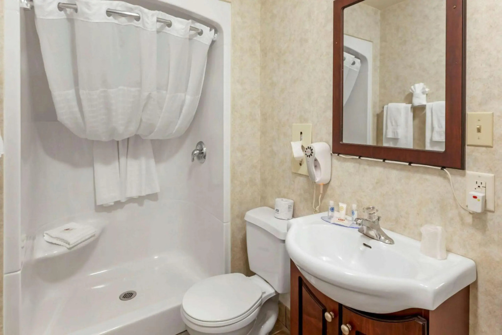 Comfort Inn & Suites Thousand Islands Harbour District