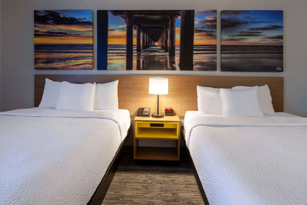 Days Inn by Wyndham Racine/Sturtevant