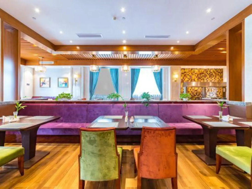 Jiulong International Hotel
