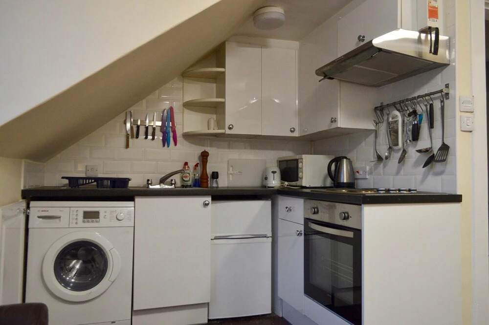 Central 1 Bedroom Apartment Sleeps 2