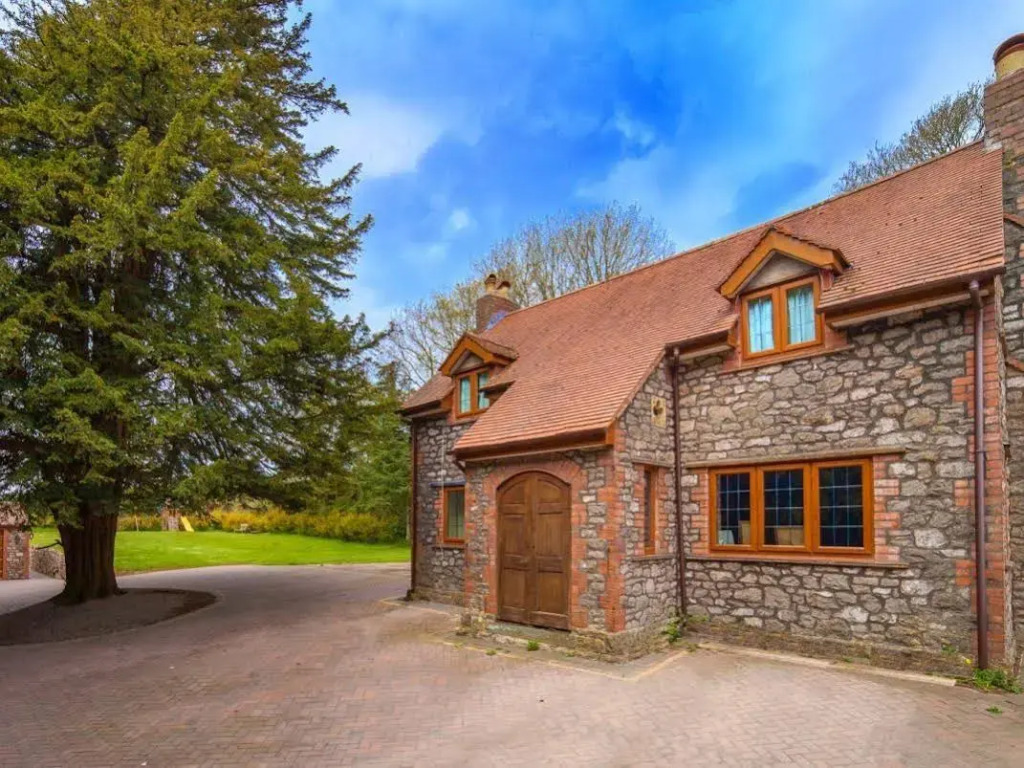 Acorns Guest House