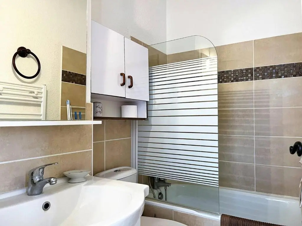 Appartement Le Lavandou, 2 pièces, 4 personnes - FR-1-251-417