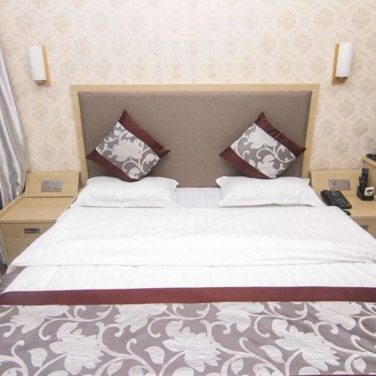 Sophie Roland Hotel Hongling Road Branch