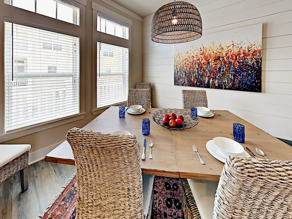 101 Granada Dr Condo Unit 305 4 Bedrooms 3.5 Bathrooms Condo