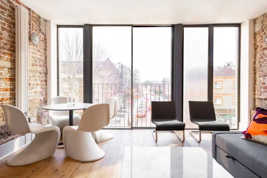 The Bethnal Green Escape - Modern & Bright 1BDR Apartment