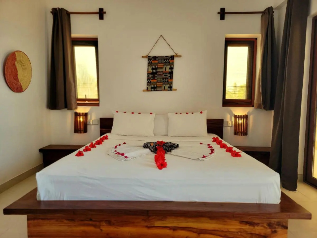 Aluna Beach Apartments