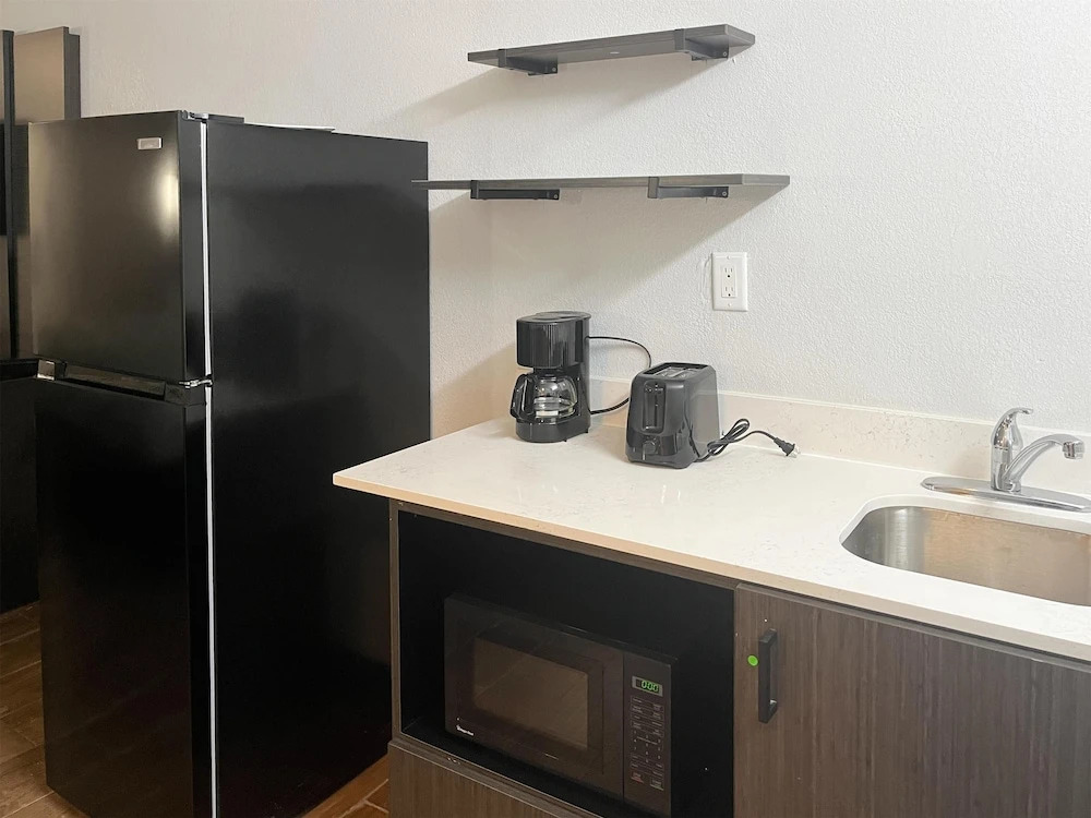 Studio 6 Suites Hurricane, Wv