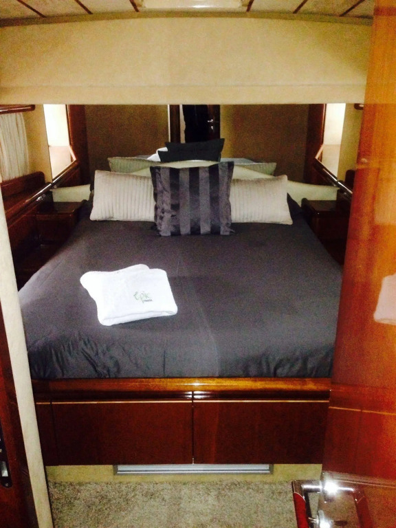 Yacht Hotels