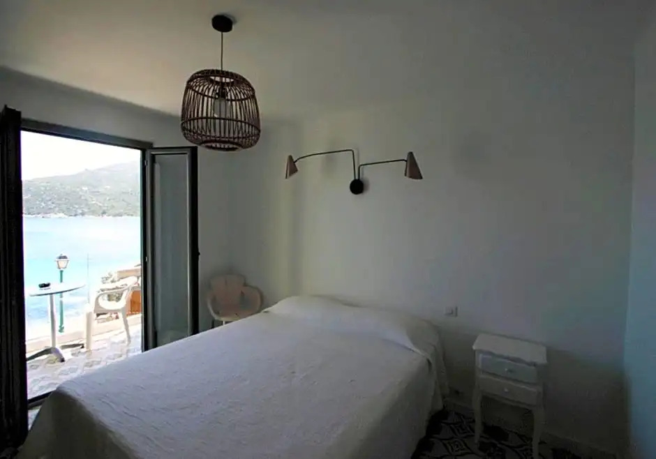 HOTEL CAMPOMORO