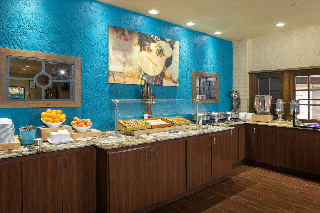DoubleTree Suites by Hilton Tucson-Williams Center