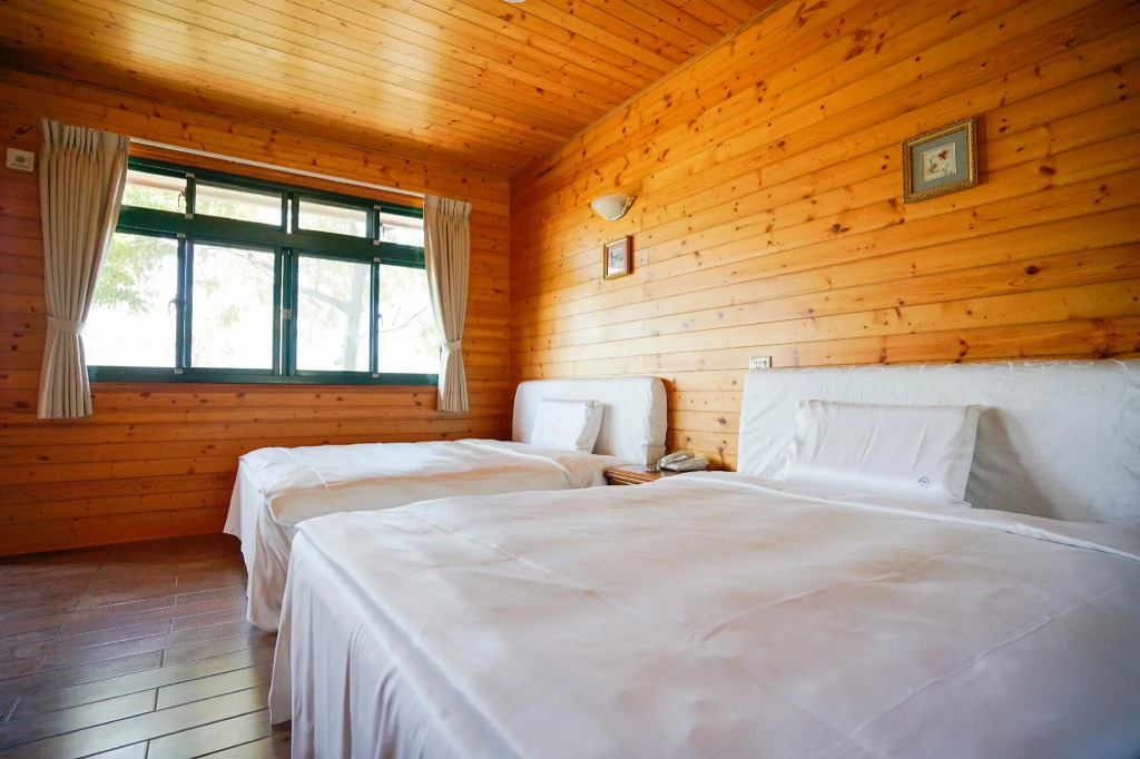 Cloud Falls Resort