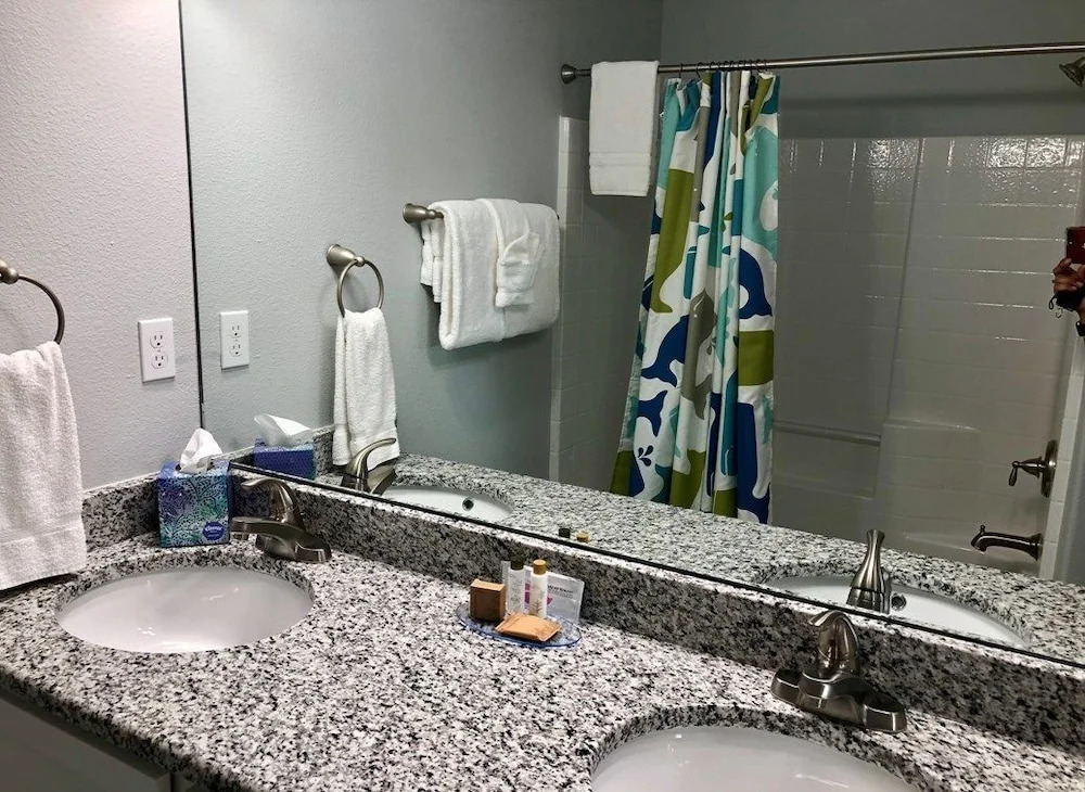Flamingo Haven 3 Bedrooms 2 Bathrooms Home