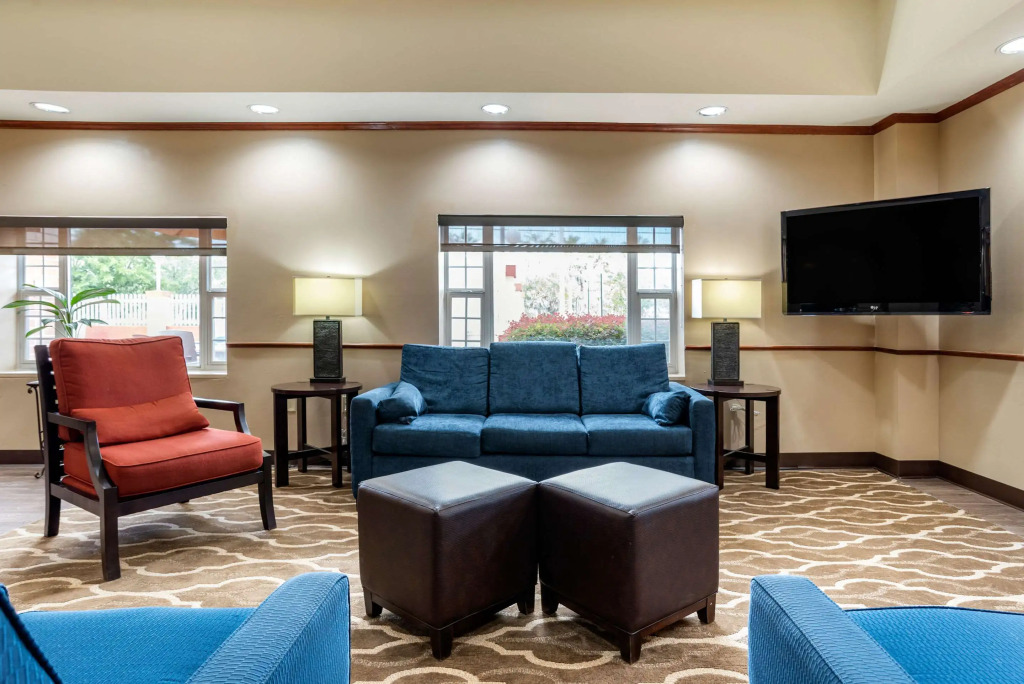 Comfort Suites Jacksonville Airport