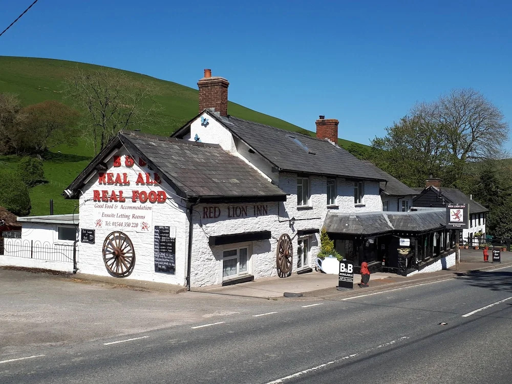 Llew Coch B&B formerly The Red Lion inn