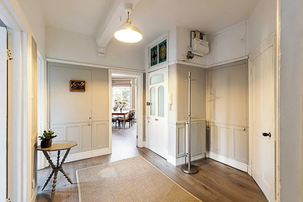 Park View Apartment in Battersea
