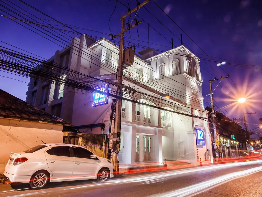 B2 Riverside Colonial Hotel