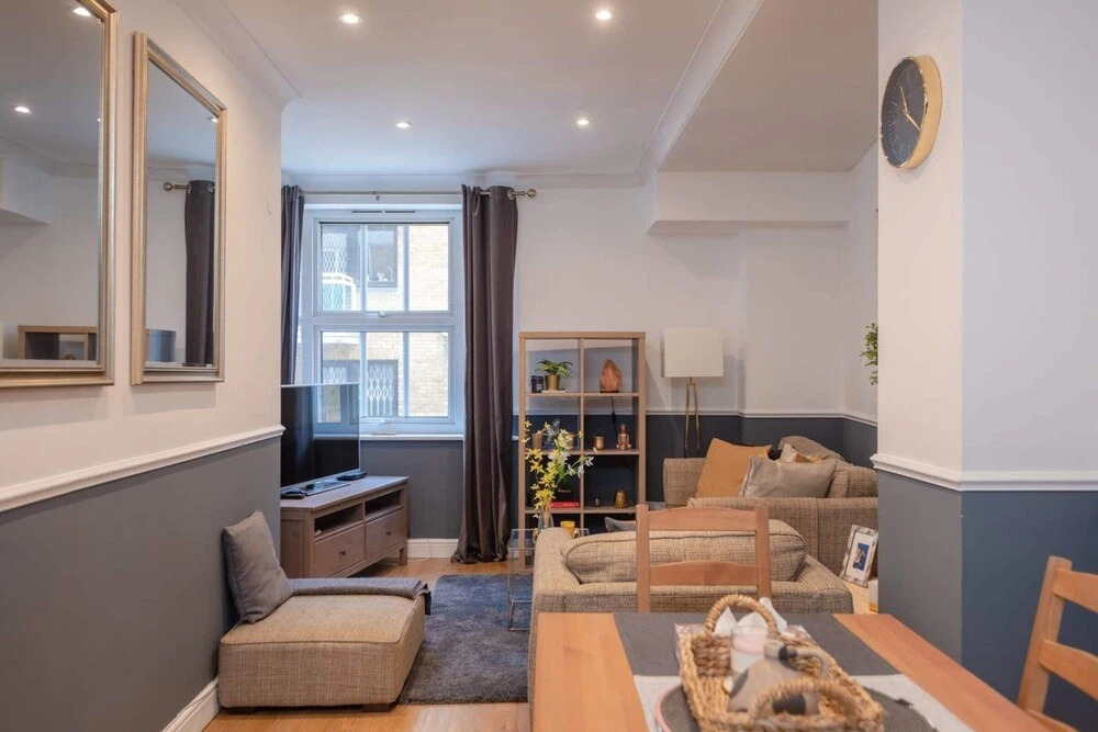 Modern 1 Bed, up to 4 Guests, Tower Bridge