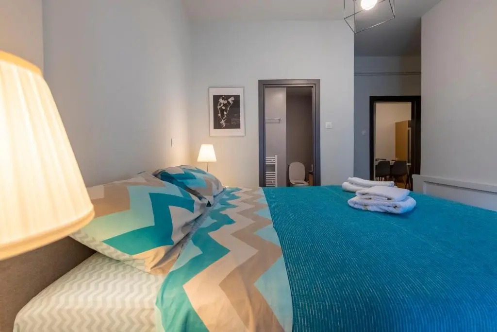 Modern 5BD Apartment in the Heart of Athens