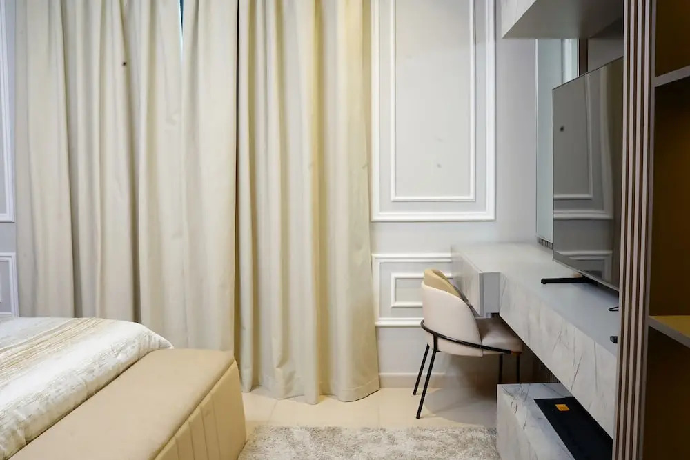 Stylish 1 BR for rent G005