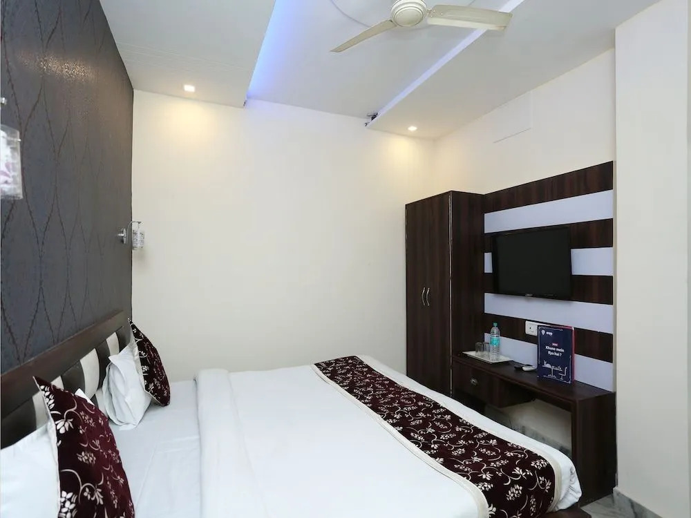 Hotel Royal Inn by OYO Rooms