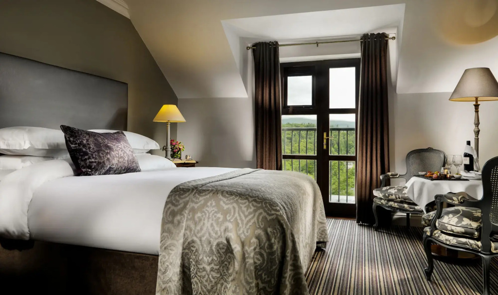 Killarney Heights Hotel