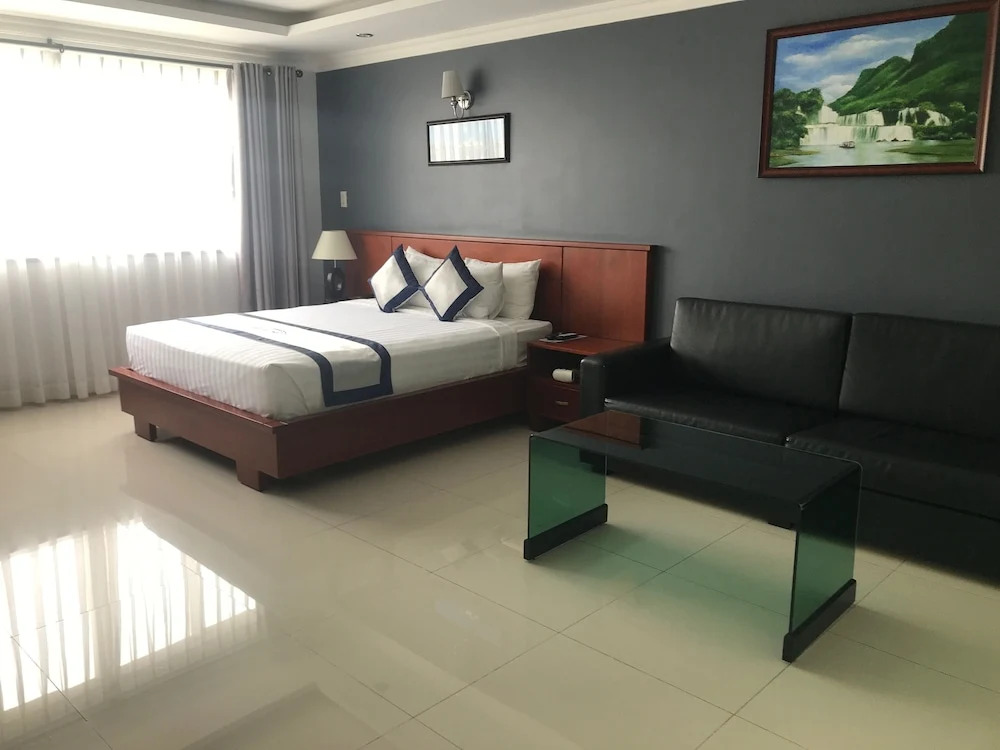 Opera Hotel